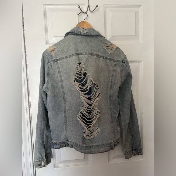 Crave Fame Super Distressed Denim Jean Jacket XS - Picture 2 of 10